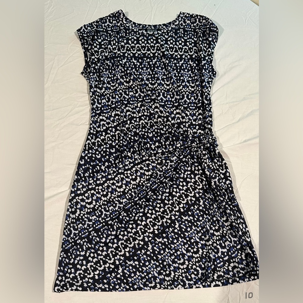 Casual tie blue and white patterned dress | hicole hiller Original | medium